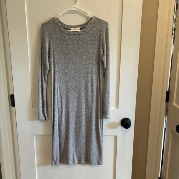 Gray Knit Long Sleeve Dress - Picture 1 of 1
